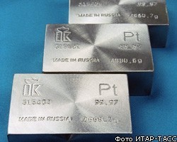 Драгоценные металлы: платина к концу года может обогнать золото