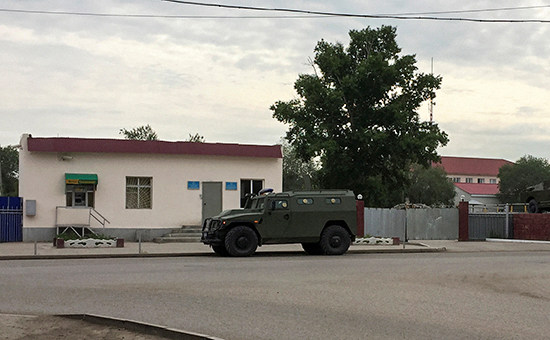 Автомобиль Национальной гвардии Казахстана в городе&nbsp;Актобе.&nbsp;7 июня 2016 года
