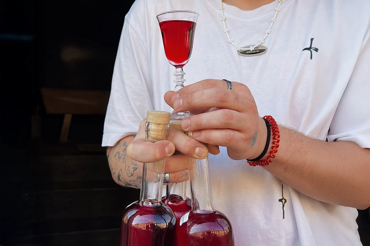 Какие бары в Петербурге посетить на новогодних: советует сомелье