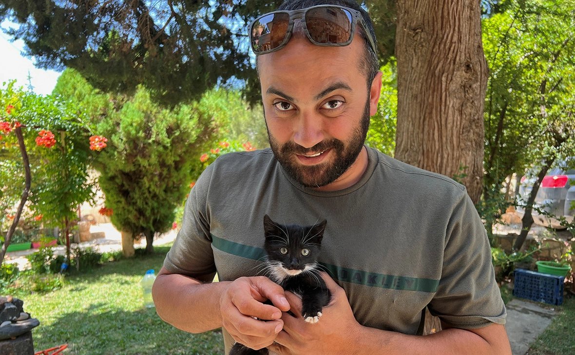 Emilie Madi / Reuters