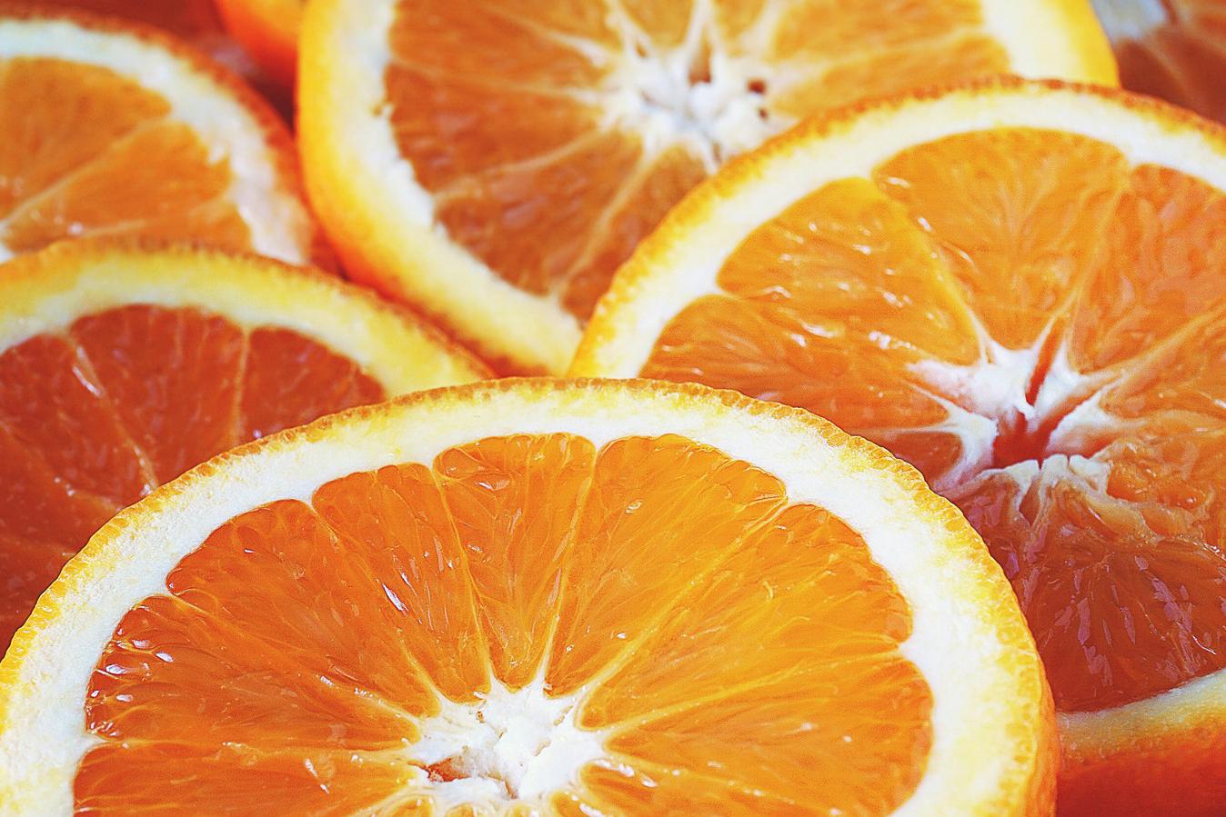 Апельсин собирают полностью созревшим, поскольку он не дозревает после сбора