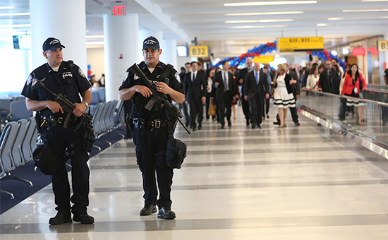 Охрана аэропорта имени Кеннеди в&nbsp;Нью-Йорке
