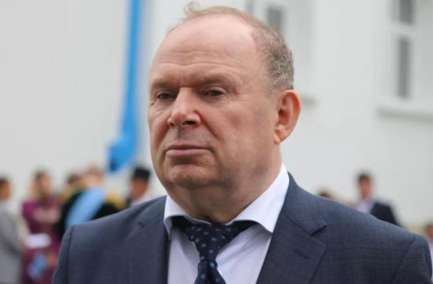 Депутат Заксобрания Новосибирской области Владимир Лаптев  (Фото: zsnso.ru) 