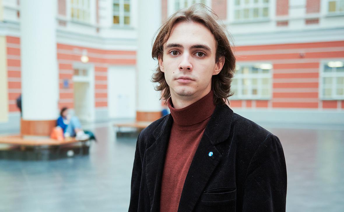 Члена Молодежного парламента при Госдуме арестовали за пропаганду ЛГБТ