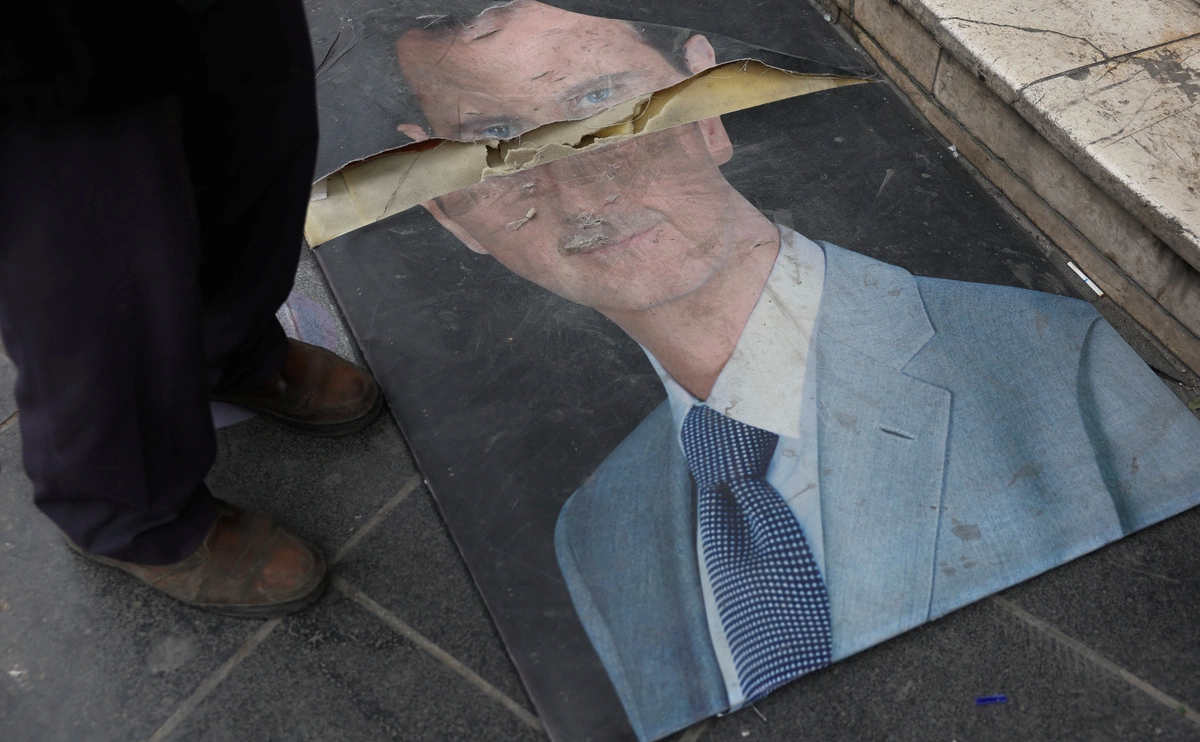 Mohamed Azakir / Reuters