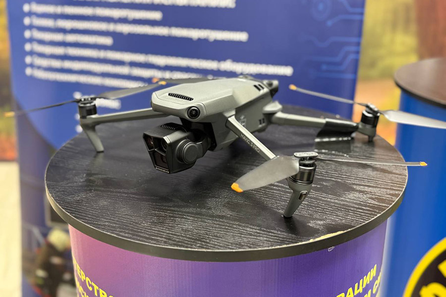 Стенд МЧС России.