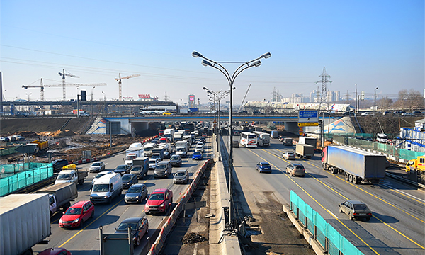 Каждое четвертое ДТП в Москве с начала года произошло из-за плохих дорог
