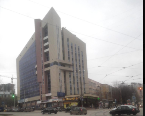 В Перми продается административное здание с офисами на 7 тысяч квадратных метров