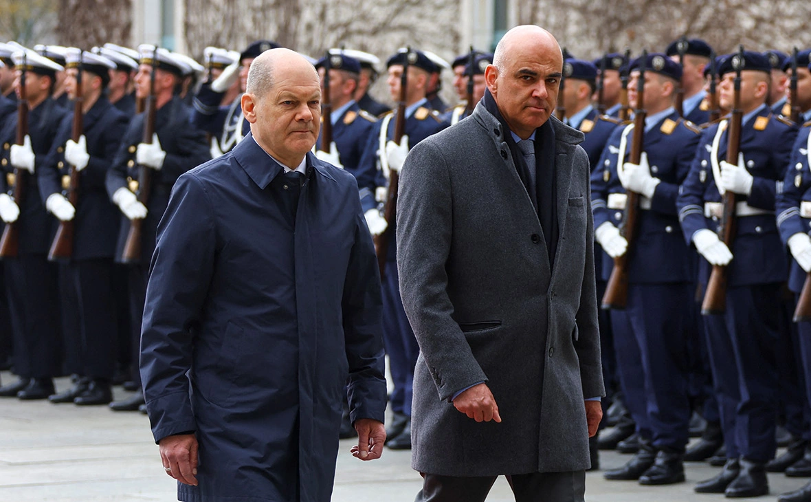 Fabrizio Bensch / Reuters