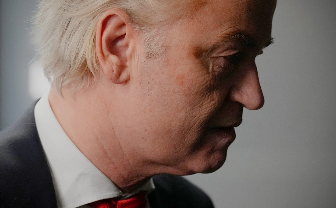 Carl Court / Getty Images