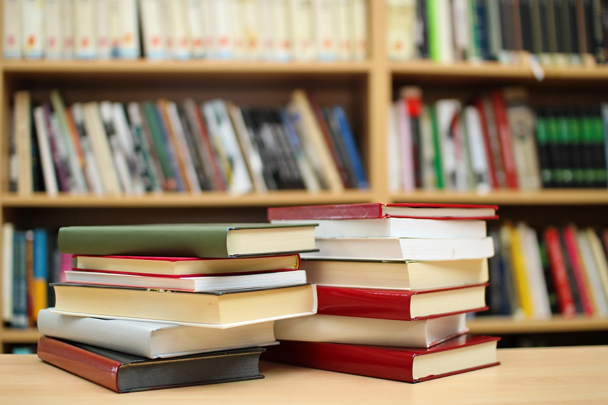 Чтение развивает словарный запас, внимание, память и воображение