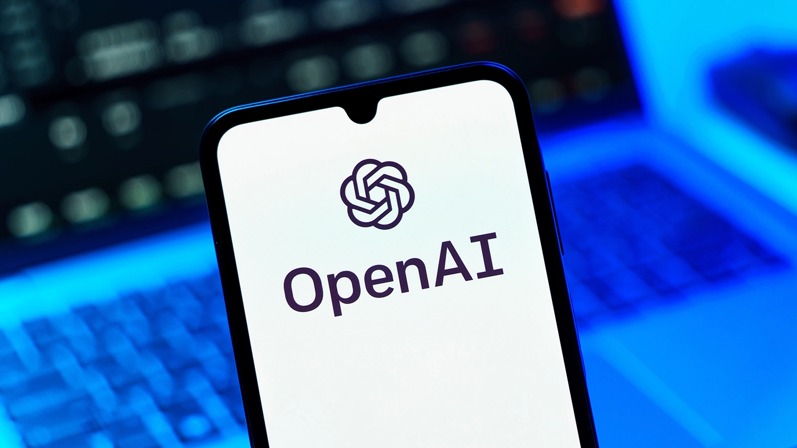 OpenAI представит свой первый гаджет. Что о нем известно
