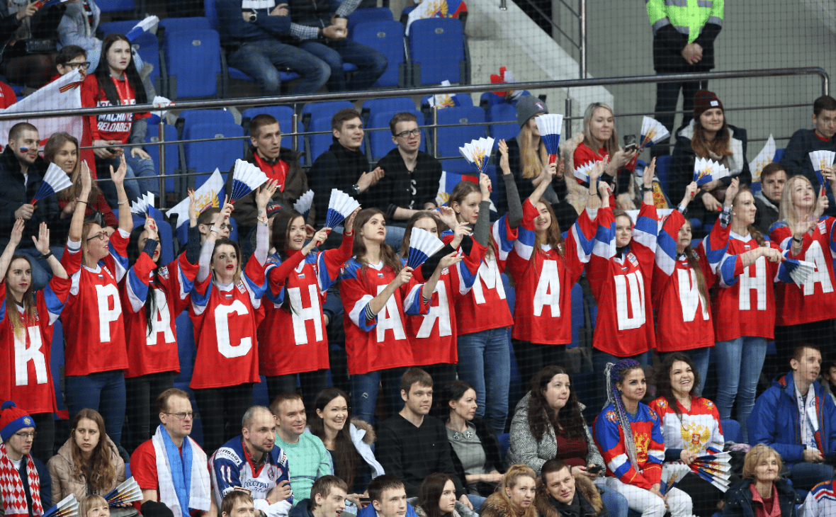 В Чехии будут отбирать российские флаги у болельщиков на ЧМ по хоккею