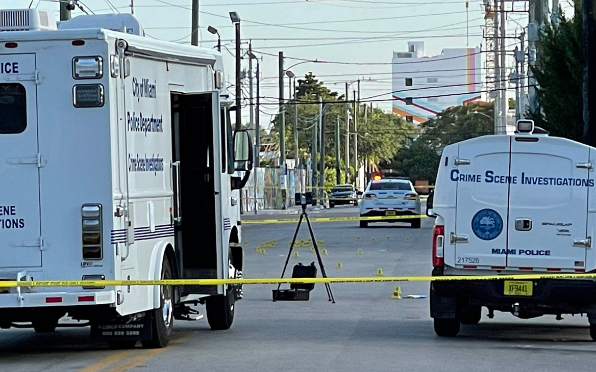 В Майами семь человек пострадали при стрельбе на улице