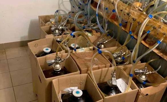 Опасная спиртосодержащая жидкость была украдена со складов МВД
