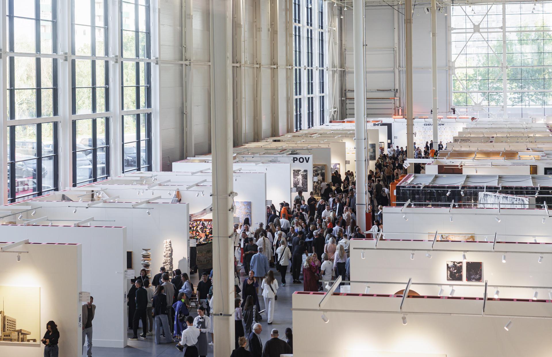 Международная ярмарка современного искусства Cosmoscow 2025 в Тимирязев-центре