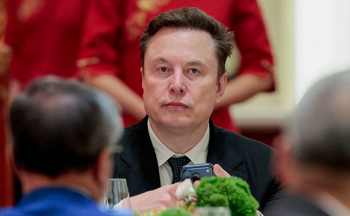 Evan Vucci / Reuters