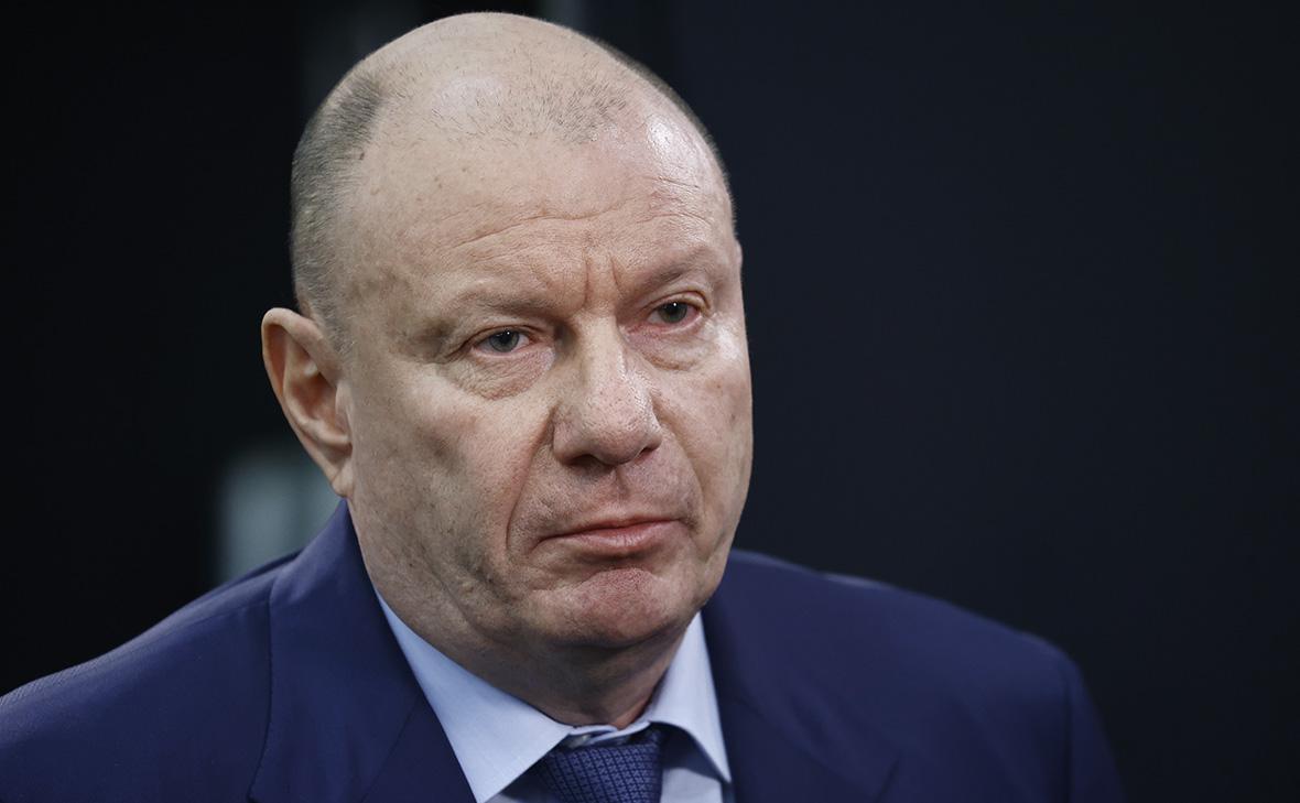 Суд в Англии обязал Потанина ответить на вопросы бывшей жены