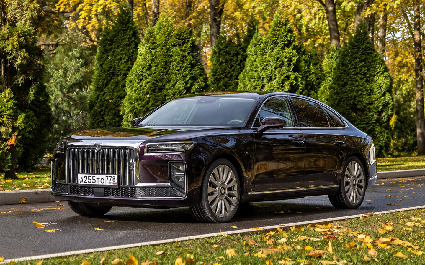 Уже не Hongqi, но еще не Aurus. Первый тест российского седана Senat 900