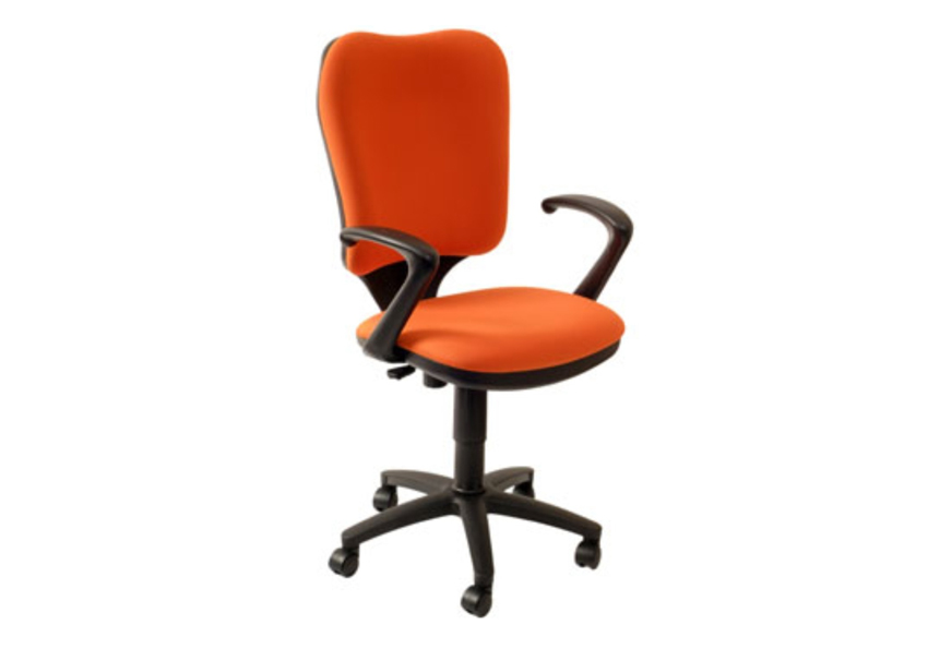 В кабинеты госчиновников закупят оранжевые кресла