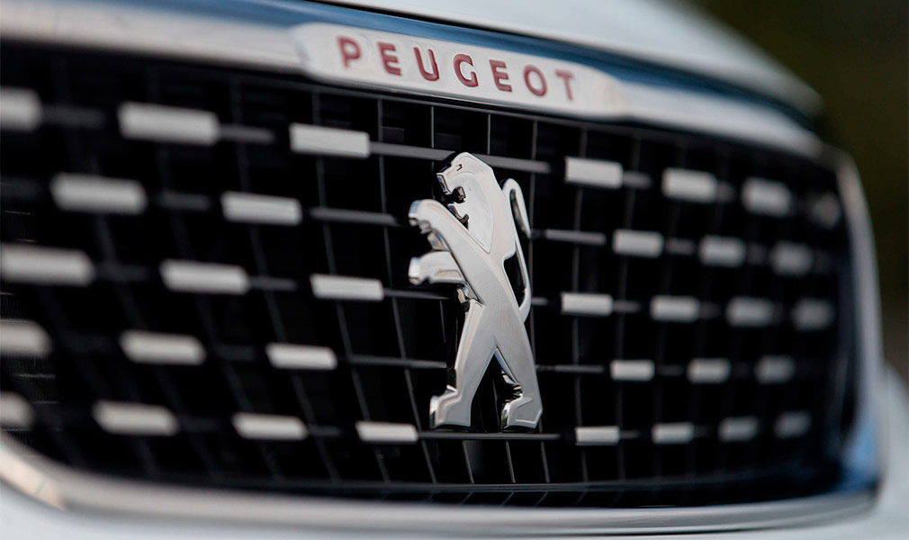 Peugeot привезла в Россию новый хэтчбек 308