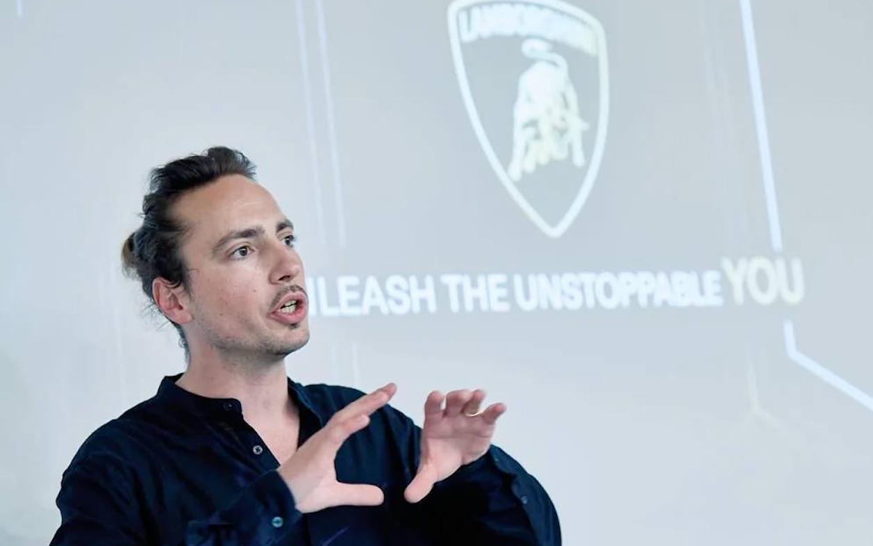 Экс-дизайнер Lamborghini и Porsche перешел на работу в китайскую Xiaomi