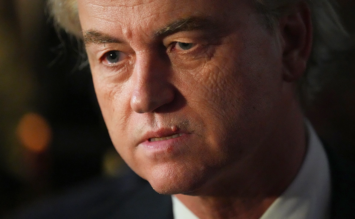 Carl Court / Getty Images