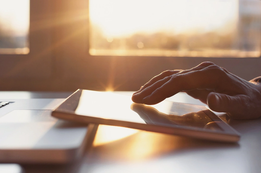 Грамотная настройка воронки продаж с четкими этапами позволяет видеть узкие места и точно прогнозировать конверсию на каждом шаге пути клиента