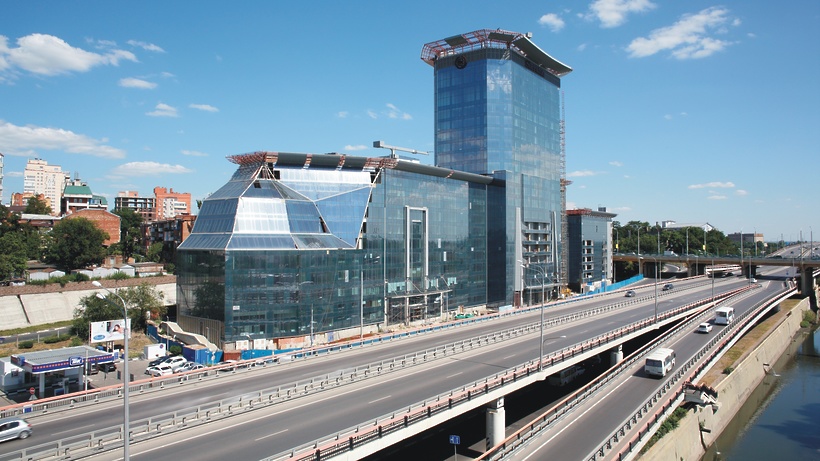 Комплекс Sheraton в Ростове пообещали достроить в мае 2018 года