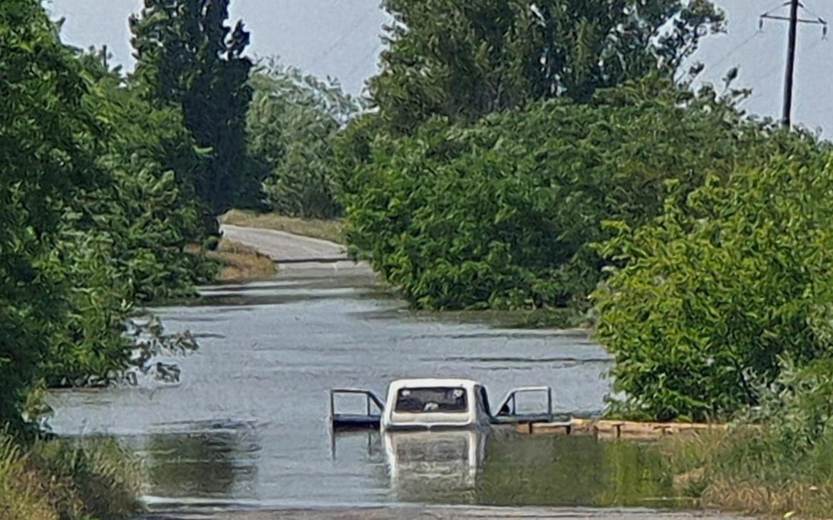 Власти сообщили о затоплении еще одного города в Херсонской области