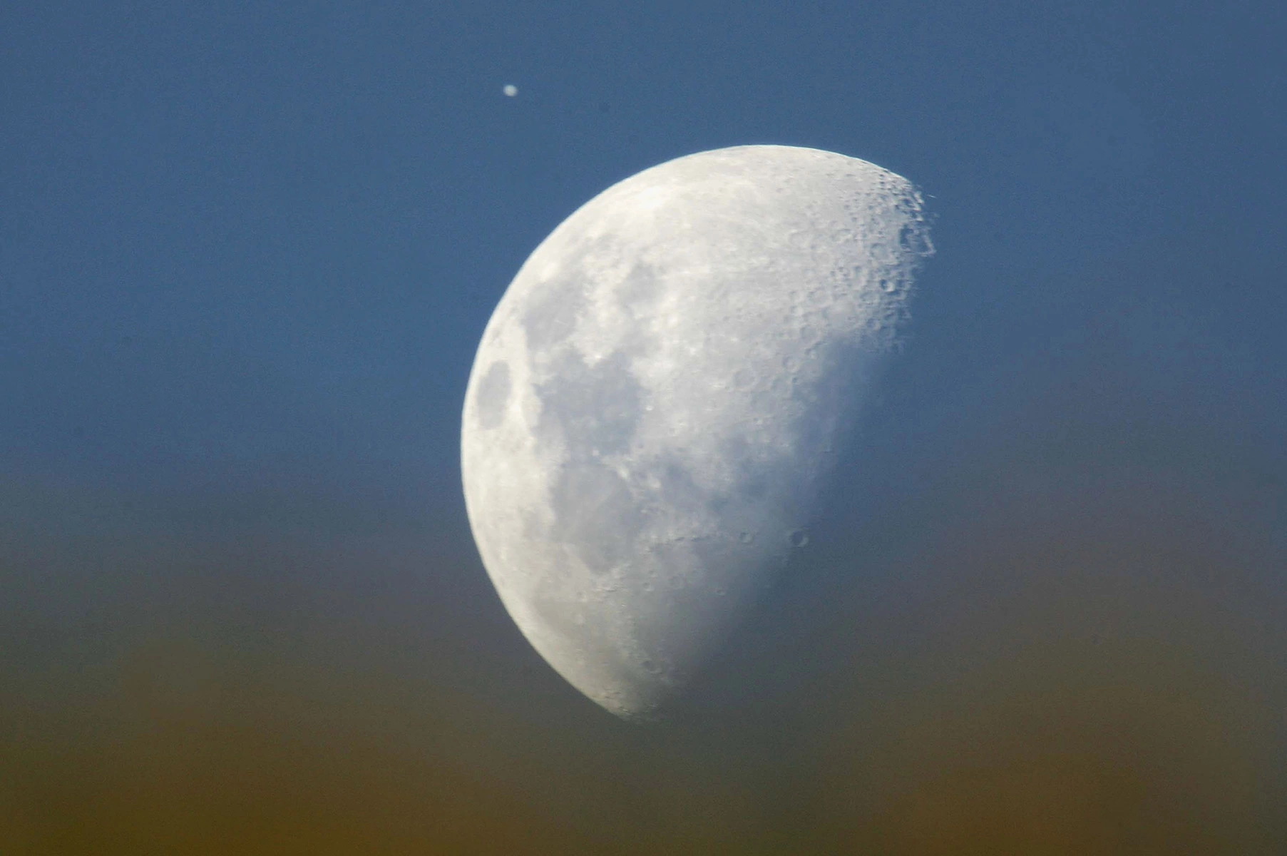 Феномен трех километров. Почему кратеры на Луне почти одной глубины?