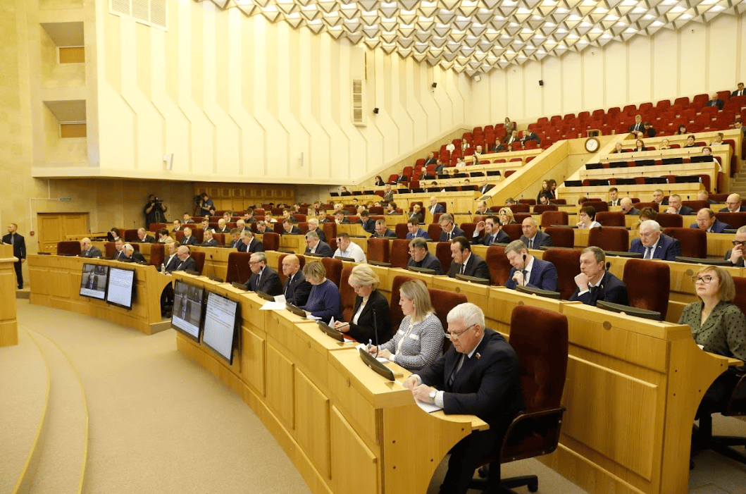 Фото: пресс-служба Заксобрания Новосибирской области