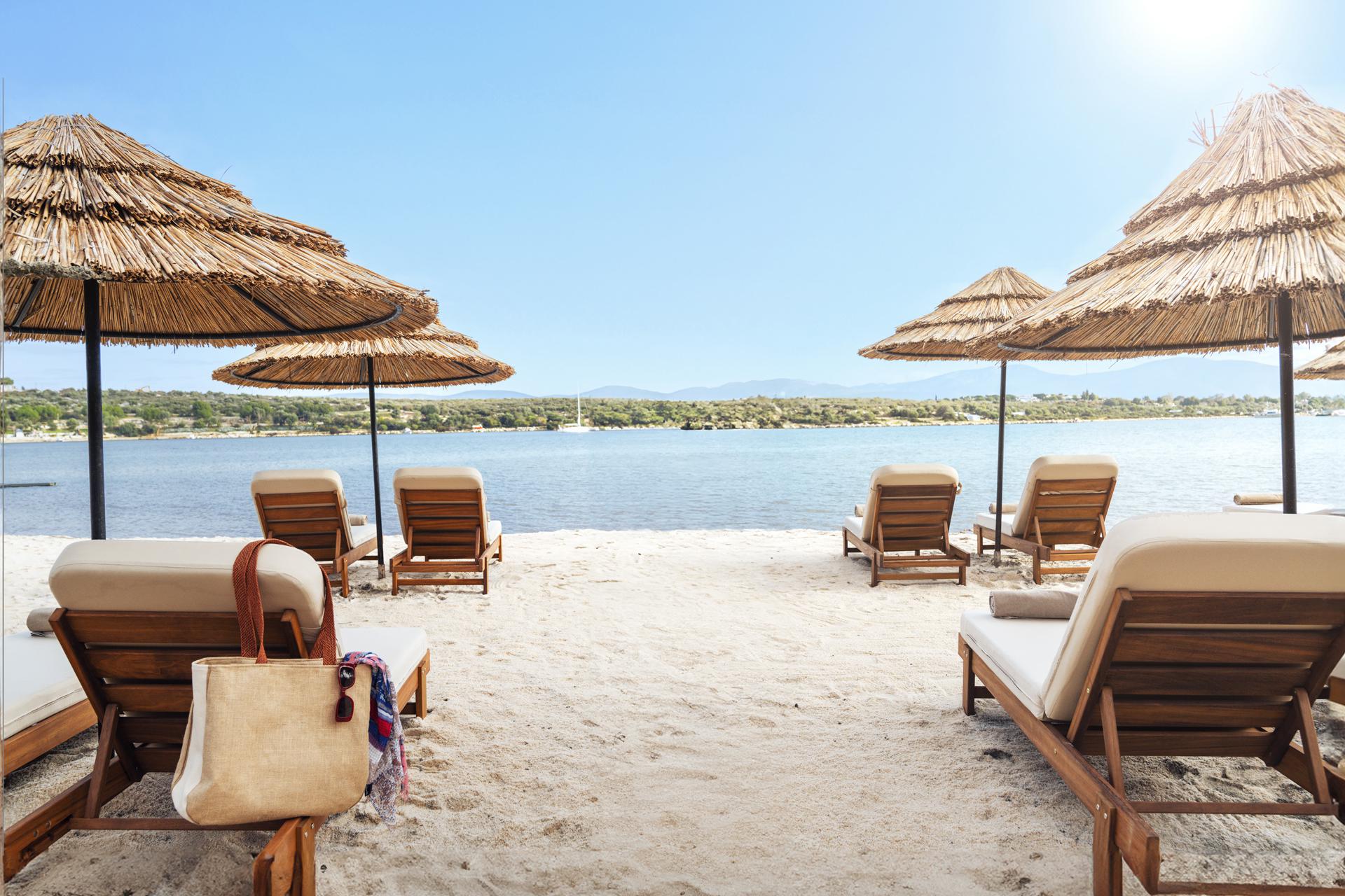 Пляж отеля Anda Barut Collection