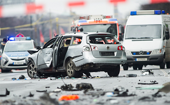 Автомобиль&nbsp;Volkswagen Passat, взорванный в Берлине, Германия


