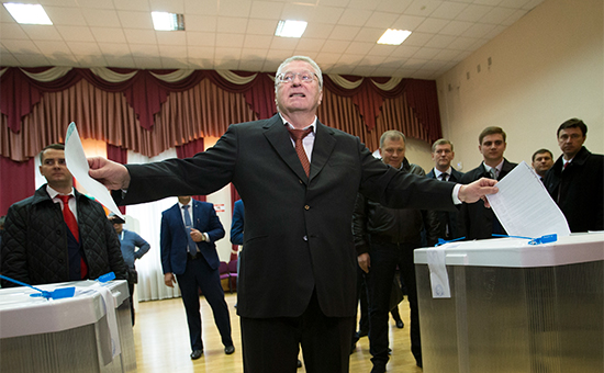Лидер ЛДПР Владимир Жириновский на одном из избирательных участков Москвы

&nbsp;