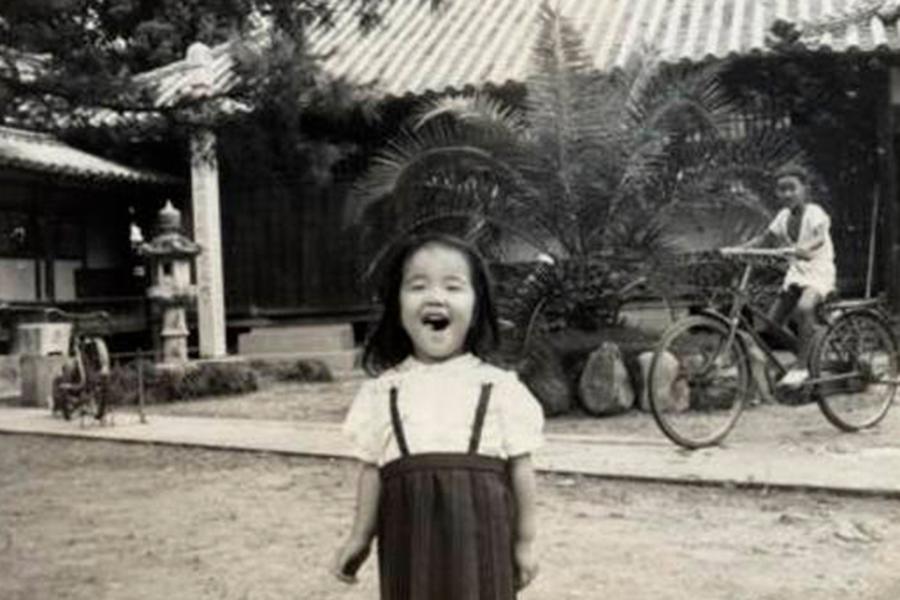 Санаэ Такаити в детстве 