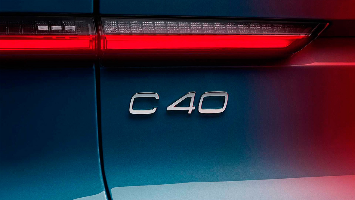 Вторым электрокаром Volvo стал купе-кроссовер C40