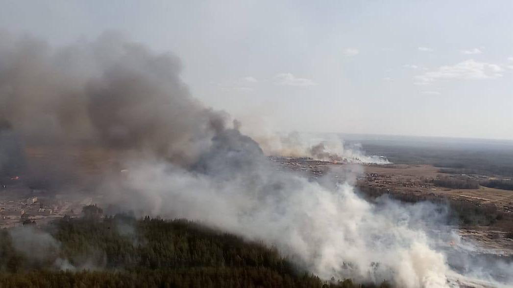 Свердловский губернатор ввел режим повышенной готовности из-за пожаров