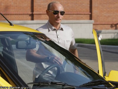 В.Путин за рулем Kalina Sport 