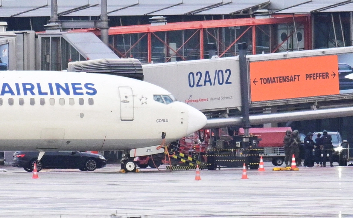 Fabian Bimmer / Reuters