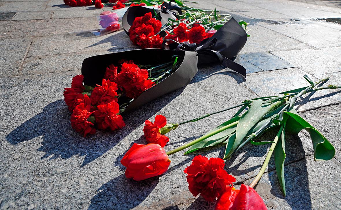 В Латвии возбудили дело за возложение цветов к снесенному Алеше