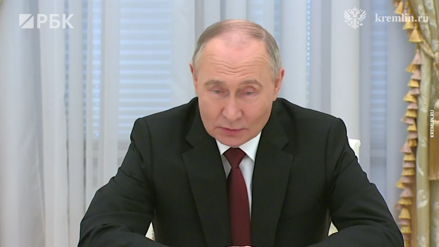 Путин встретился с военными и попросил их об откровенном разговоре