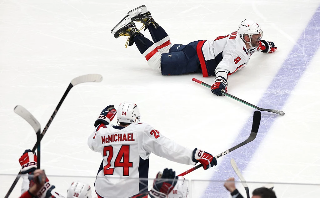 Sarah Stier / Getty Images