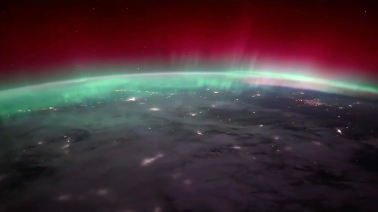 Полярное сияние с борта МКС