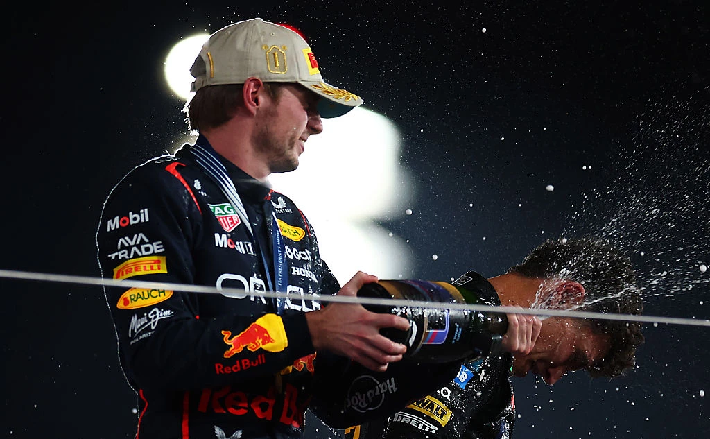 Mark Thompson / Getty Images