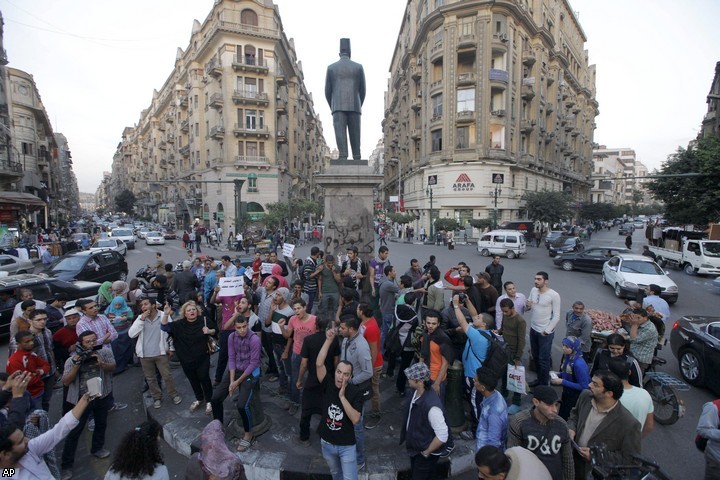 Полиция жестко разогнала митинг в Каире