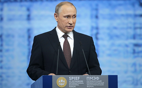 Путин поздравил Татарстан с лидерством в рейтинге инвестклимата 
