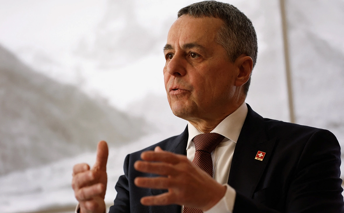 Tingshu Wang / Reuters