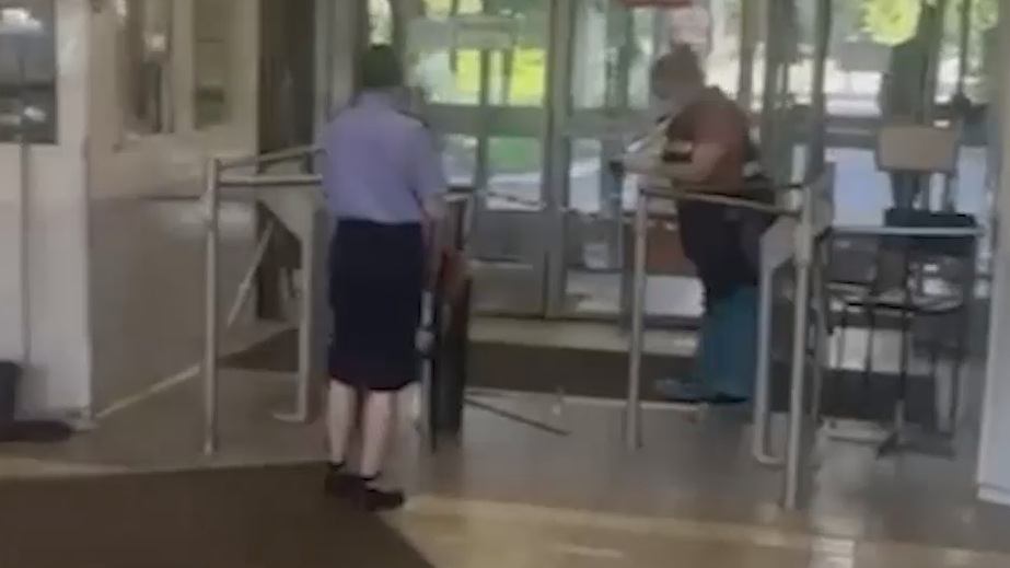 В Петербурге раскрыли состояние раненных лучником женщин