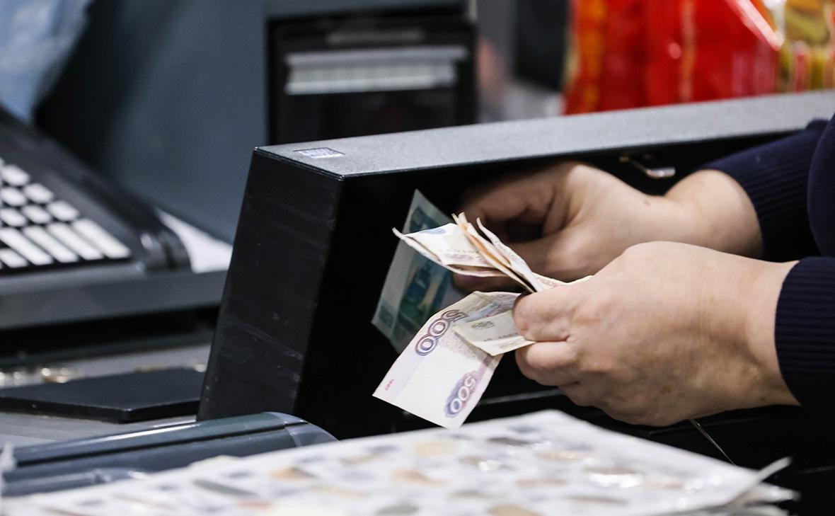 Власти обсудят исключение торговли из льготного списка по УСН